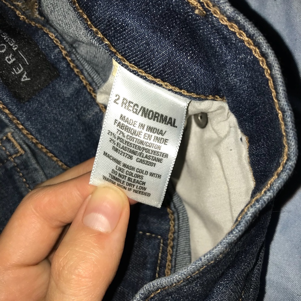 Distressed Jeans - Picture 2 of 3